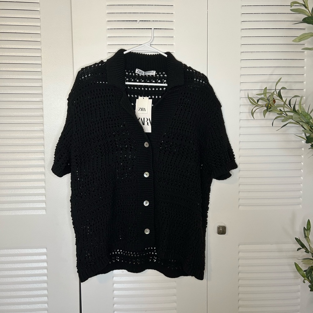 Zara, Crochet Black shirt, Size Small. Runs big.
